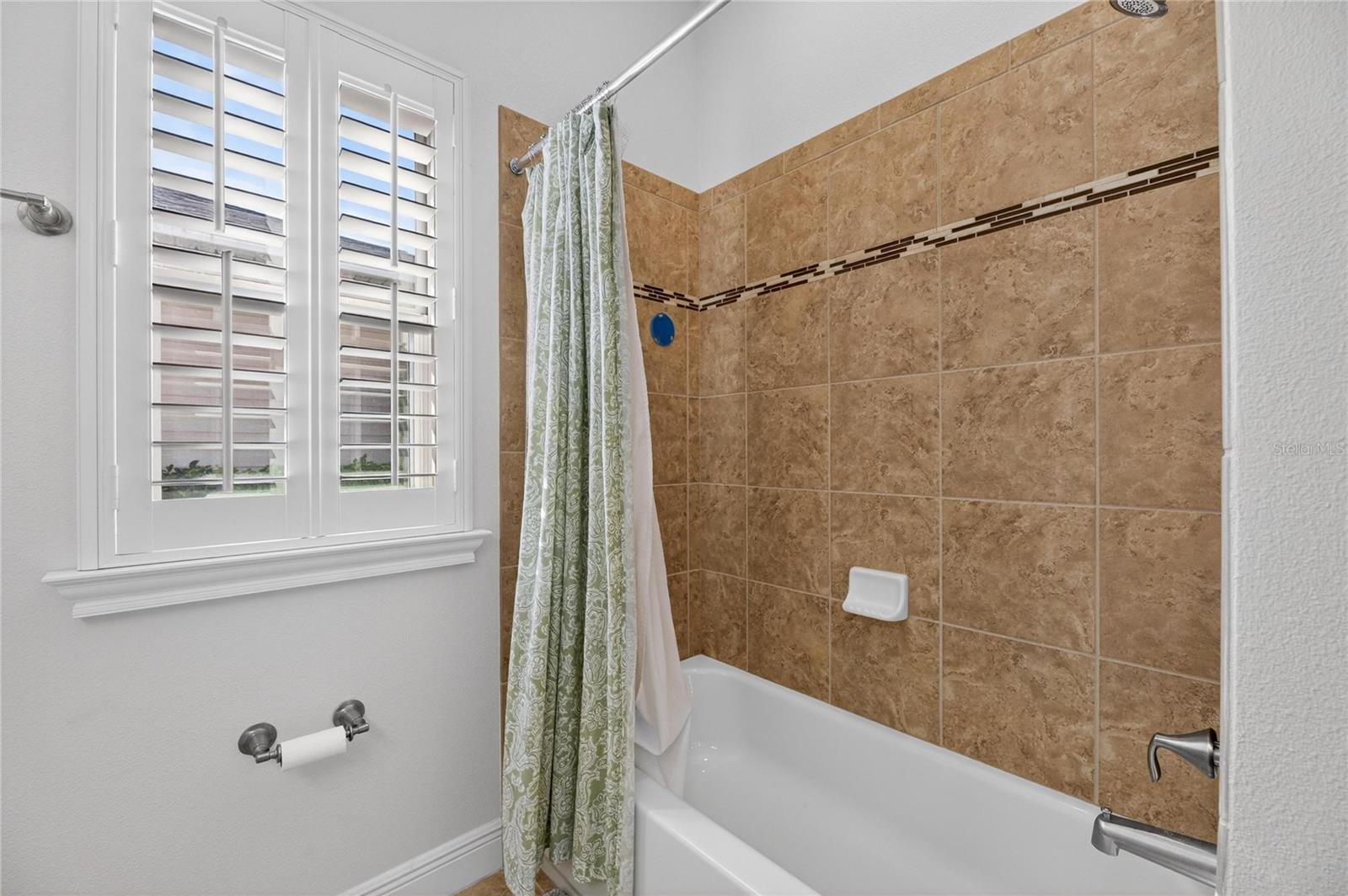 Image 18 of 100 For 5517 Merritt Island Drive