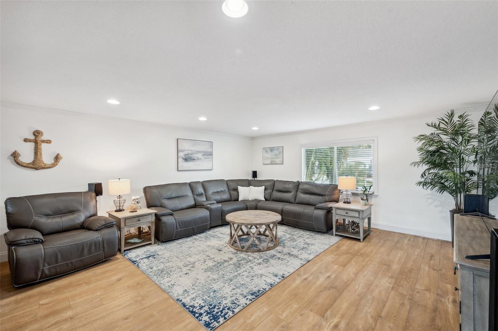 Image 11 of 63 For 69 Gulfwinds Drive