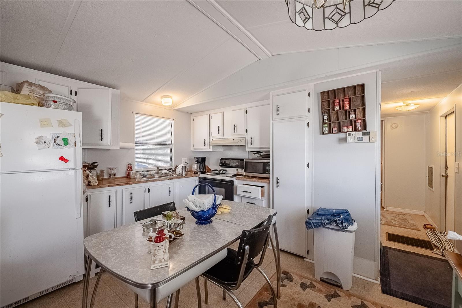 Image 8 of 21 For 126 Ridge Manor Drive