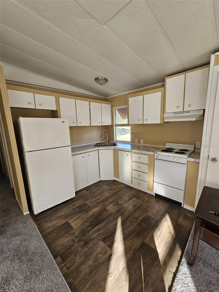 Image 11 of 17 For 14635 Coral Drive