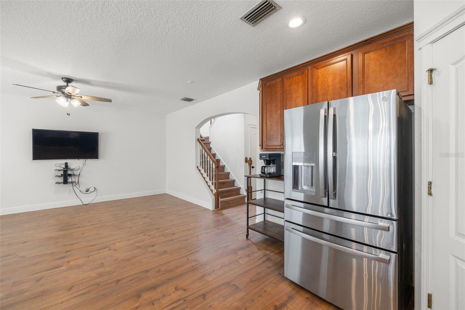 Image 11 of 56 For 5950 Beaconpark Street