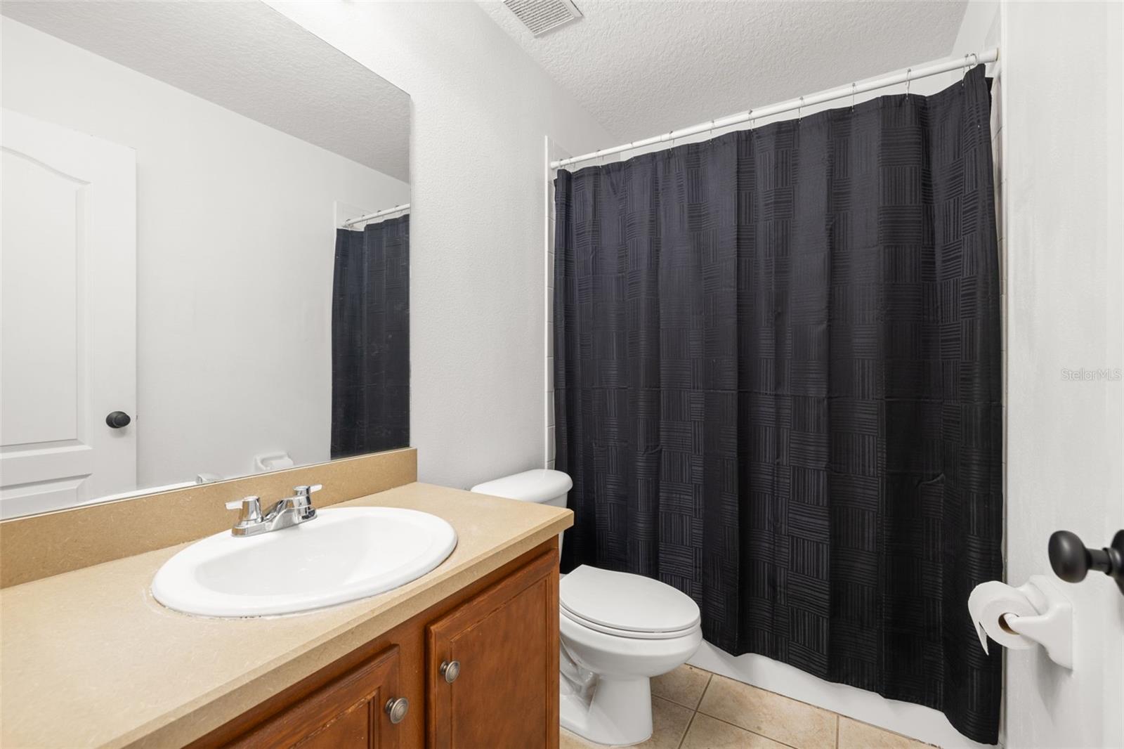 Image 32 of 56 For 5950 Beaconpark Street