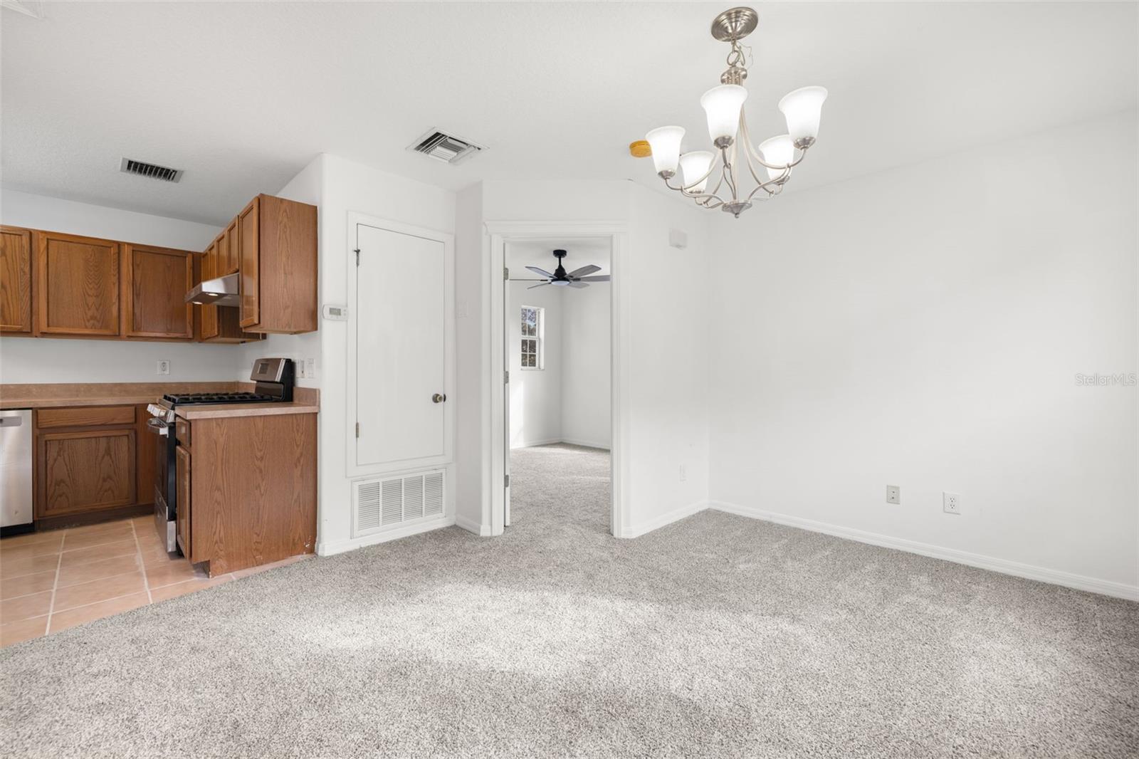 Image 46 of 56 For 5950 Beaconpark Street