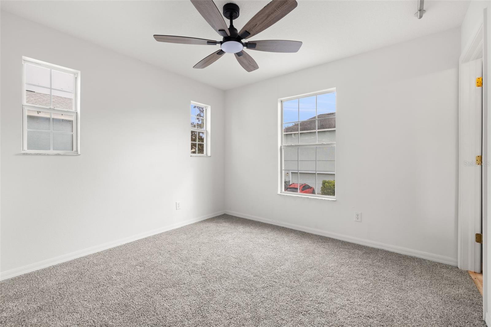 Image 48 of 56 For 5950 Beaconpark Street