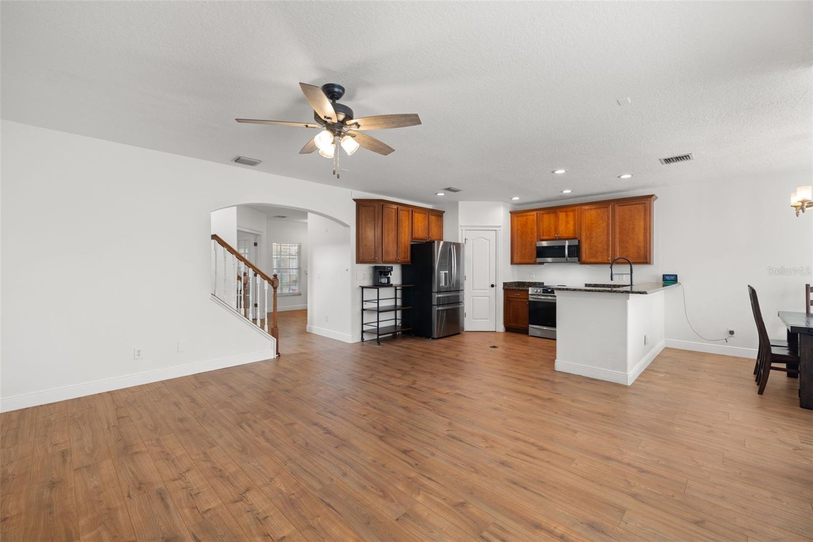 Image 9 of 56 For 5950 Beaconpark Street