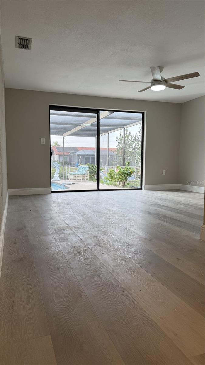 Image 33 of 61 For 9921 San Mateo Way