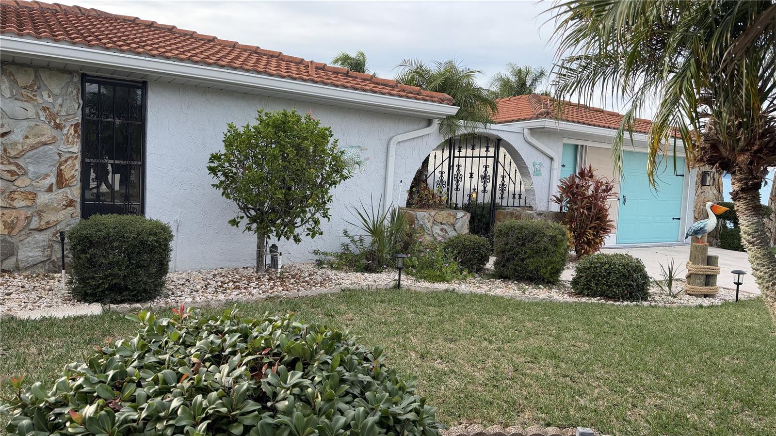 Image 4 of 61 For 9921 San Mateo Way