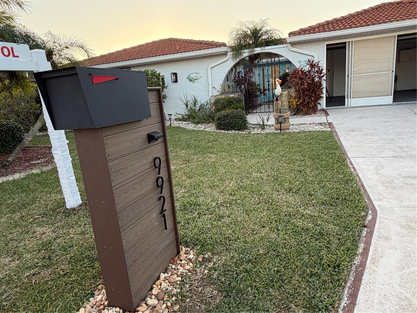 Image 7 of 61 For 9921 San Mateo Way