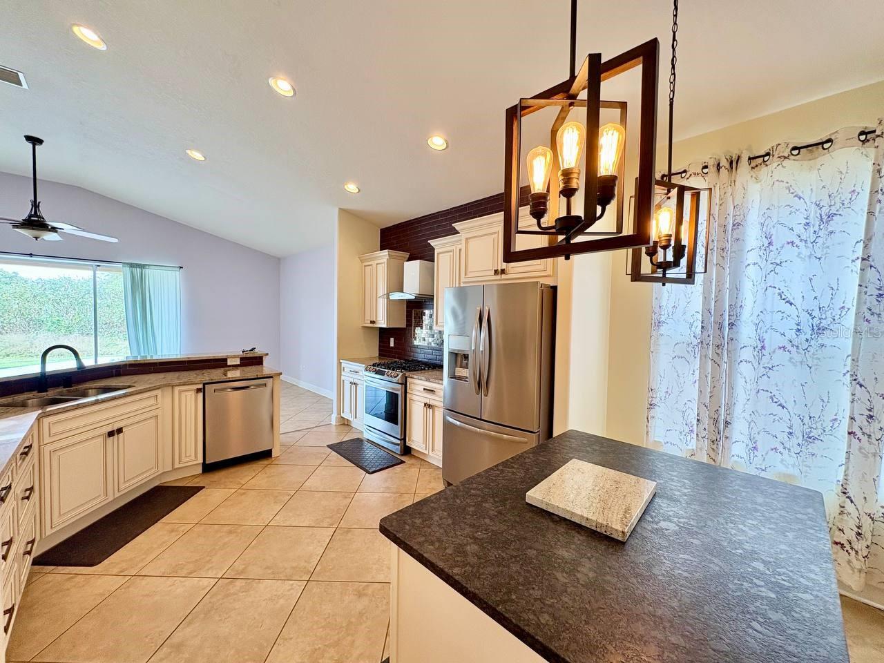 Image 11 of 31 For 12822 Hampton Hill Drive