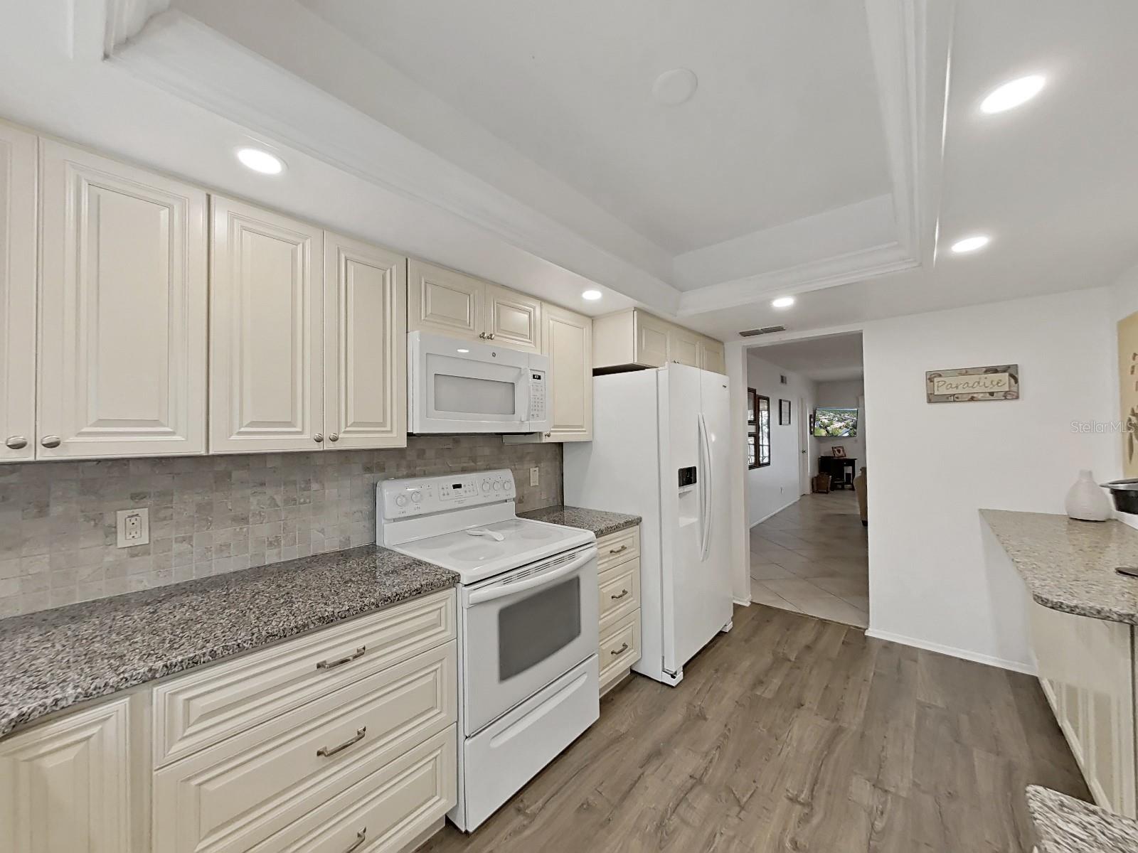 Image 14 of 53 For 9700 Starkey Road 321