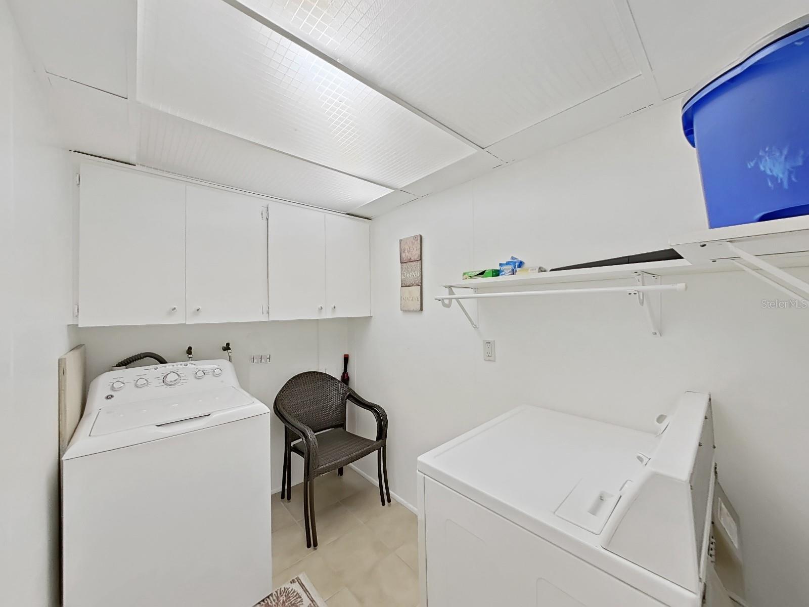 Image 26 of 53 For 9700 Starkey Road 321