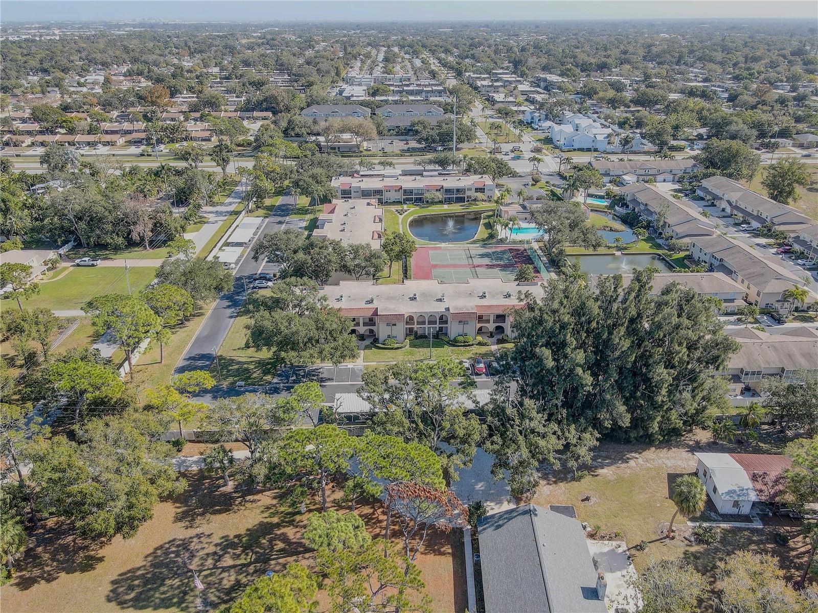 Image 43 of 53 For 9700 Starkey Road 321