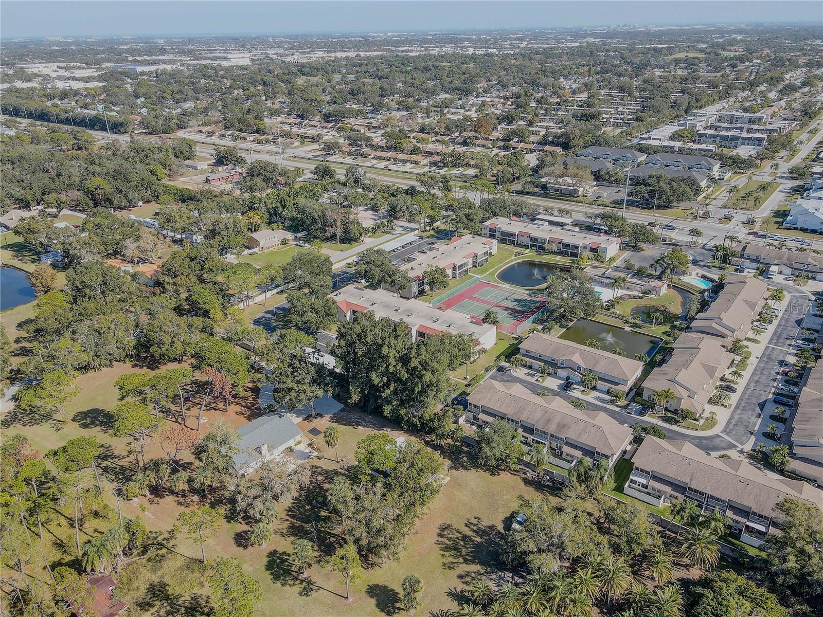 Image 45 of 53 For 9700 Starkey Road 321