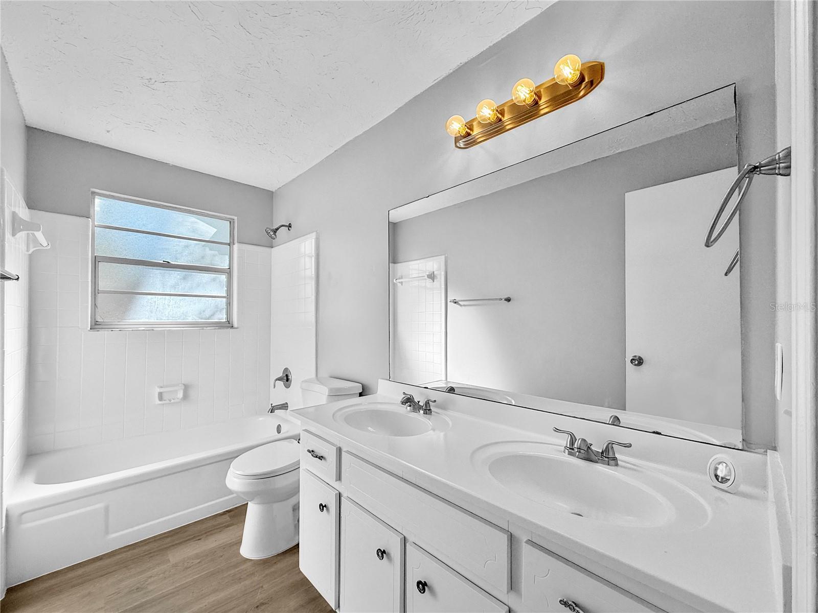 Image 15 of 18 For 1116 Turtle Creek Drive N