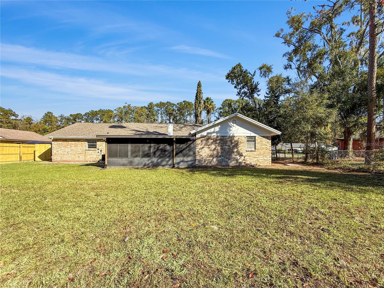 Image 16 of 18 For 1116 Turtle Creek Drive N