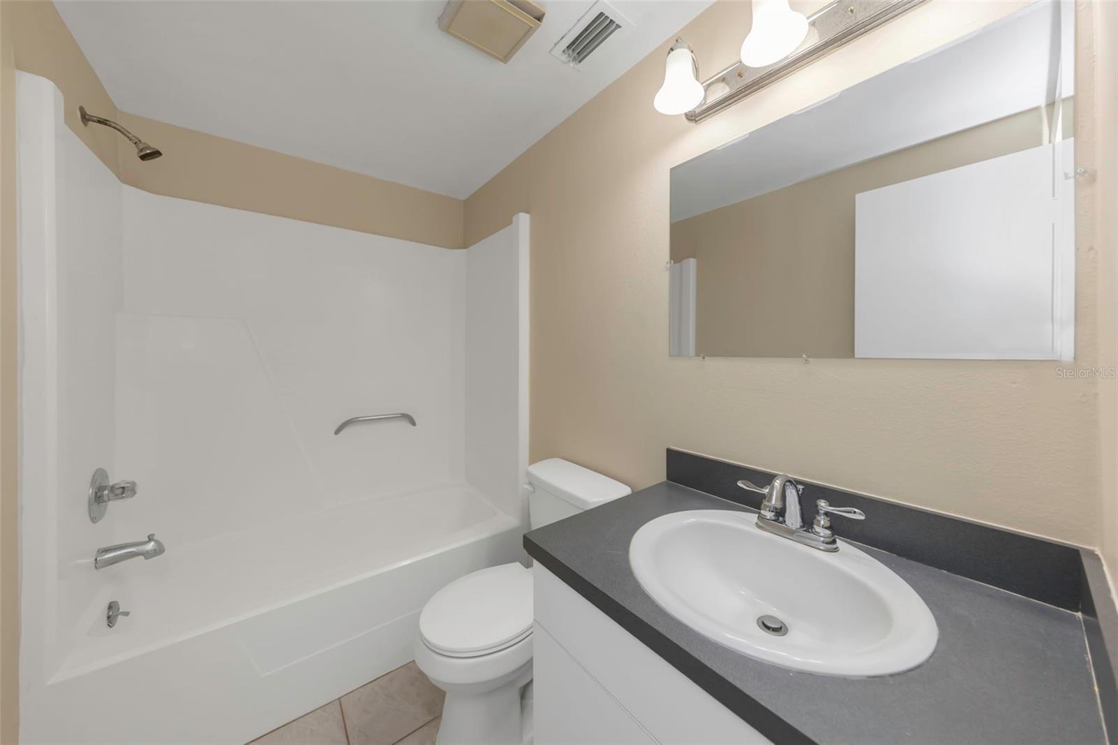 Image 10 of 19 For 8804 Briar Hollow Court