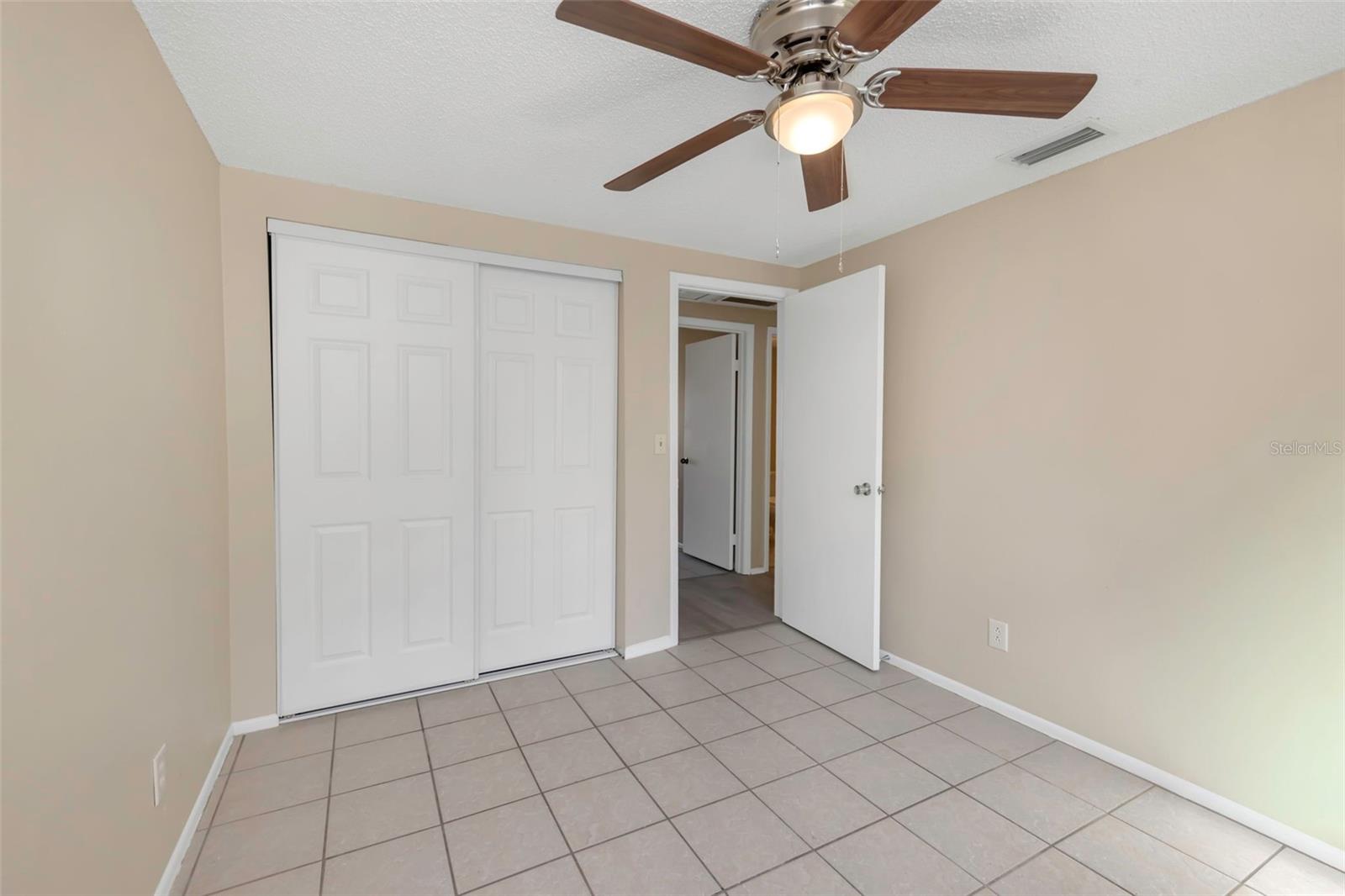 Image 12 of 19 For 8804 Briar Hollow Court