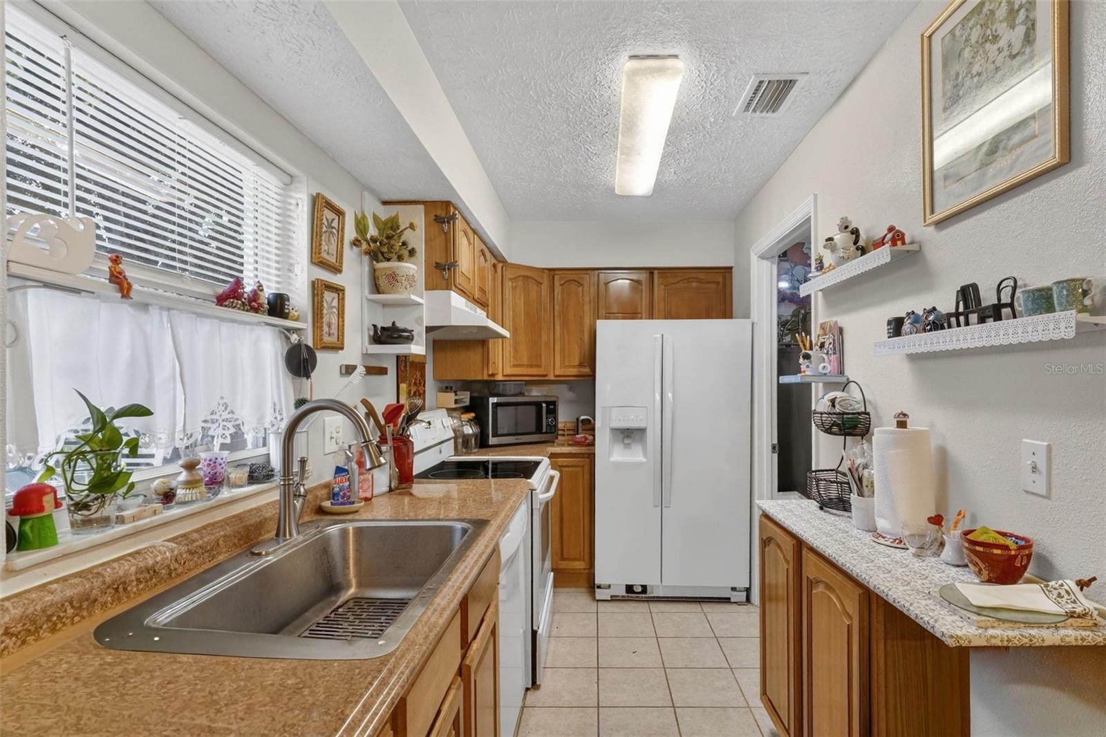 Image 18 of 77 For 6515 Spanish Moss Circle