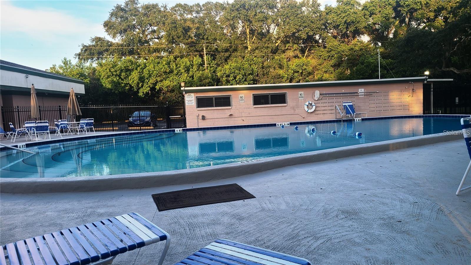 Image 11 of 13 For 2003 Greenbriar Boulevard 4