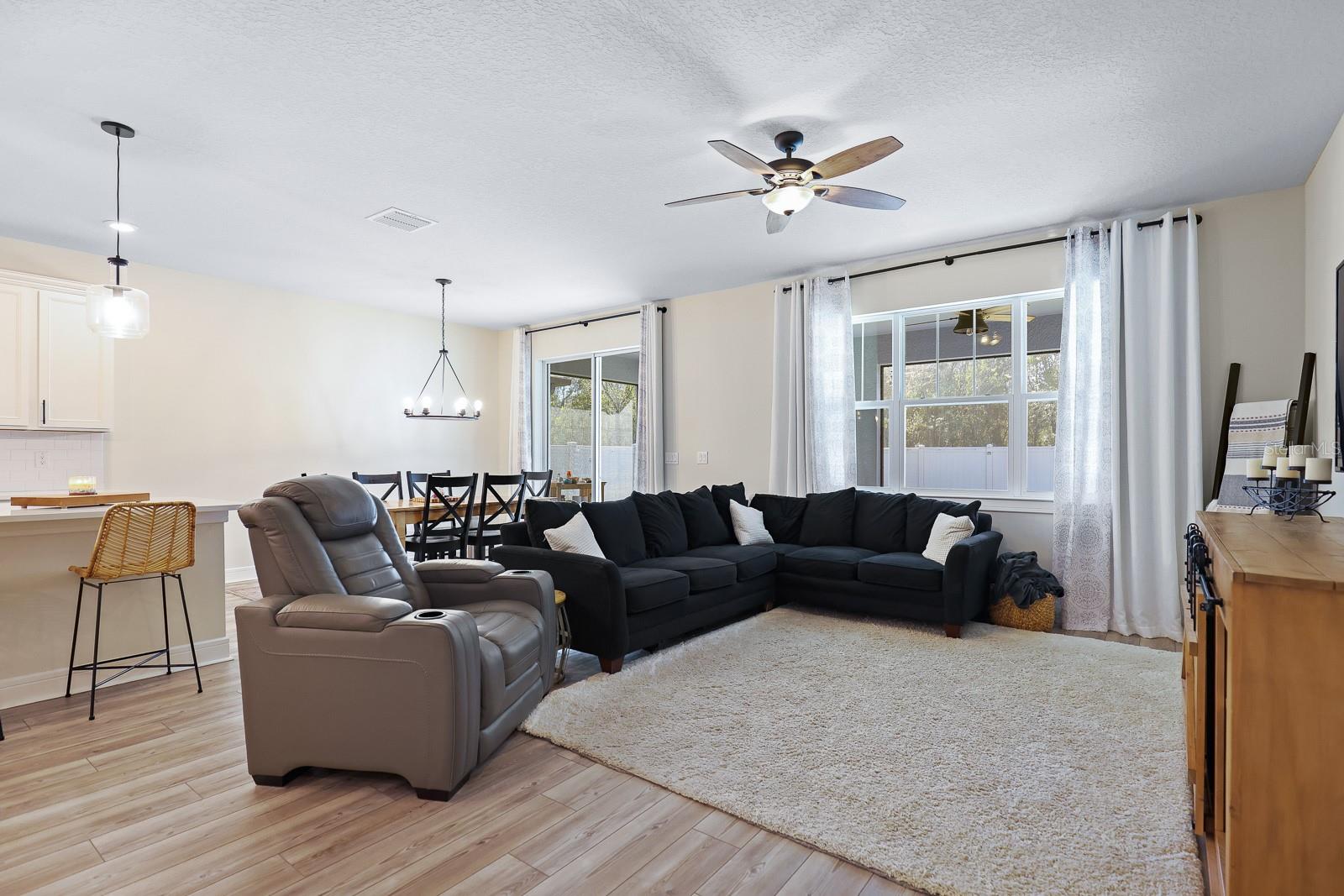 Image 13 of 40 For 12945 Brookside Moss Drive