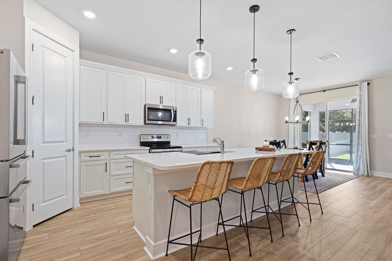 Image 6 of 40 For 12945 Brookside Moss Drive