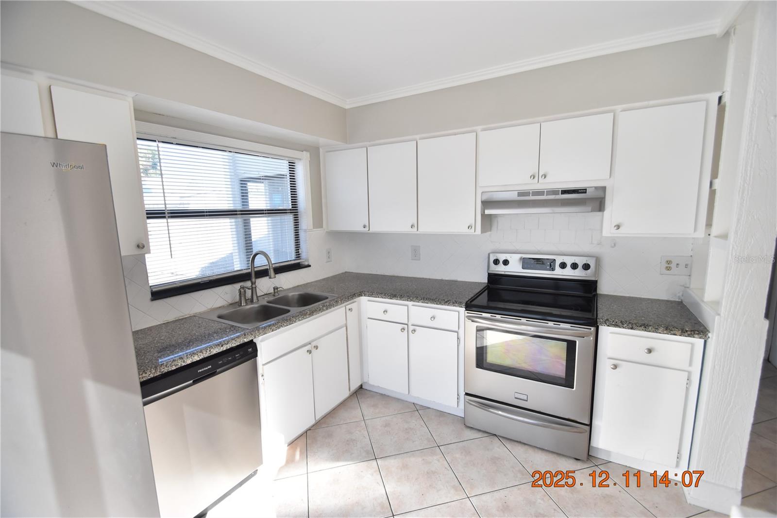 Image 12 of 41 For 10541 Parkcrest Drive