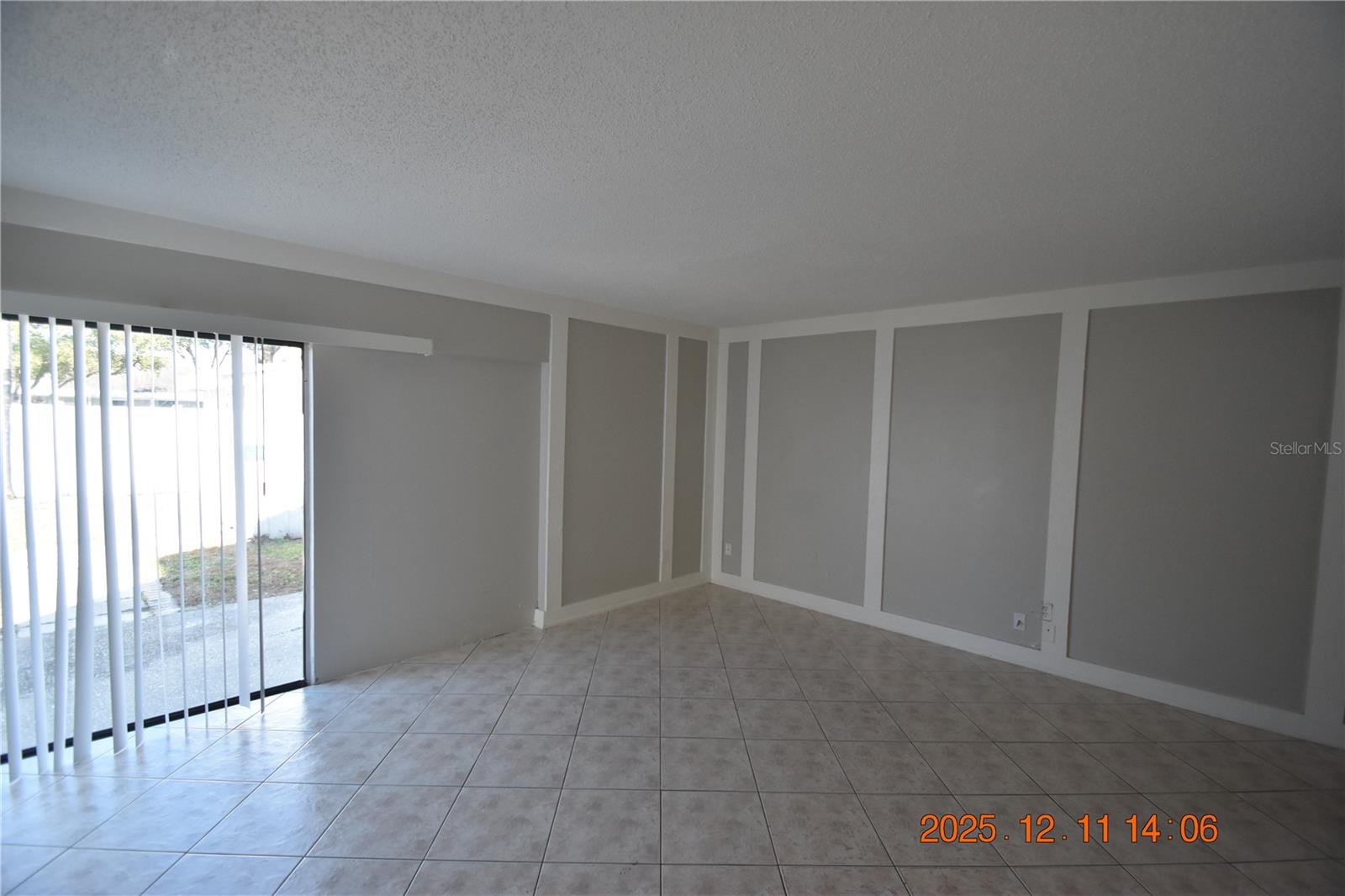 Image 4 of 41 For 10541 Parkcrest Drive