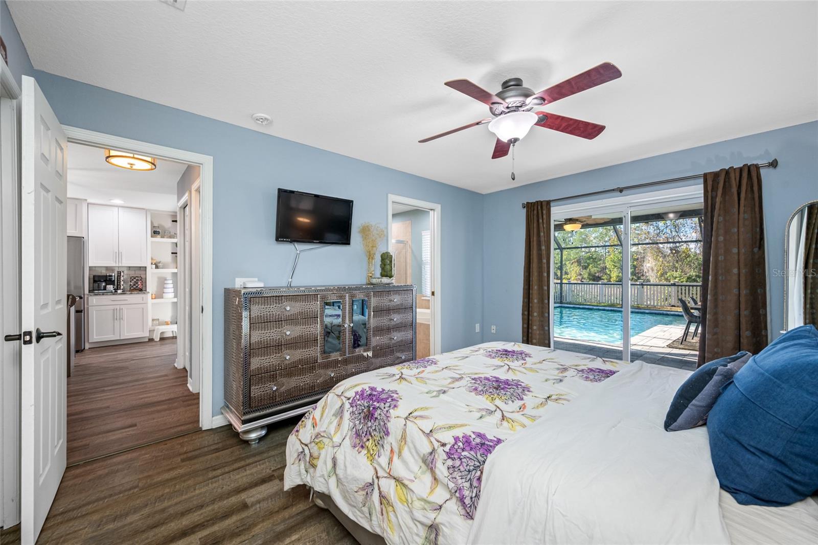 Image 23 of 77 For 21351 Morning Mist Way