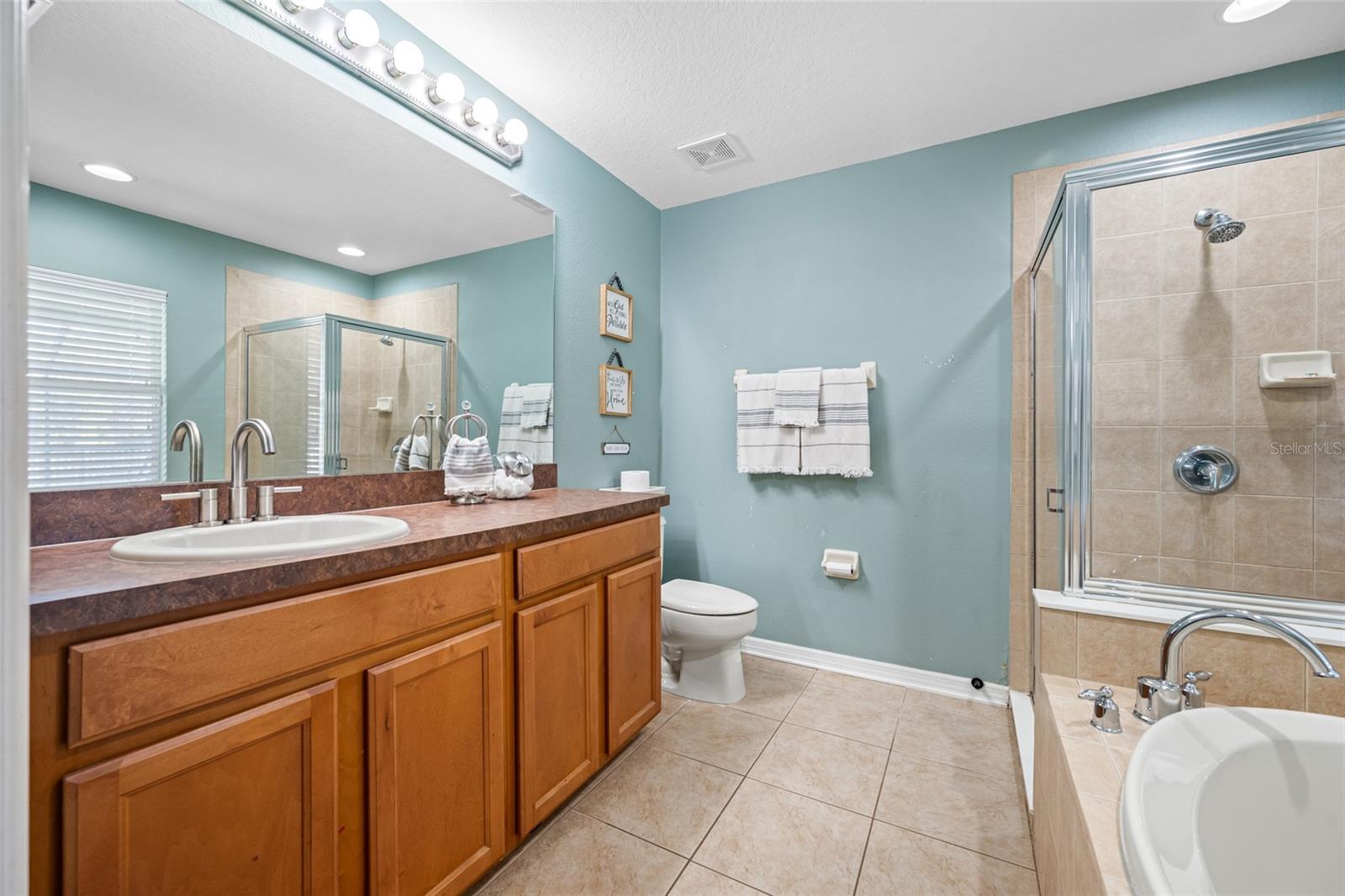 Image 25 of 77 For 21351 Morning Mist Way