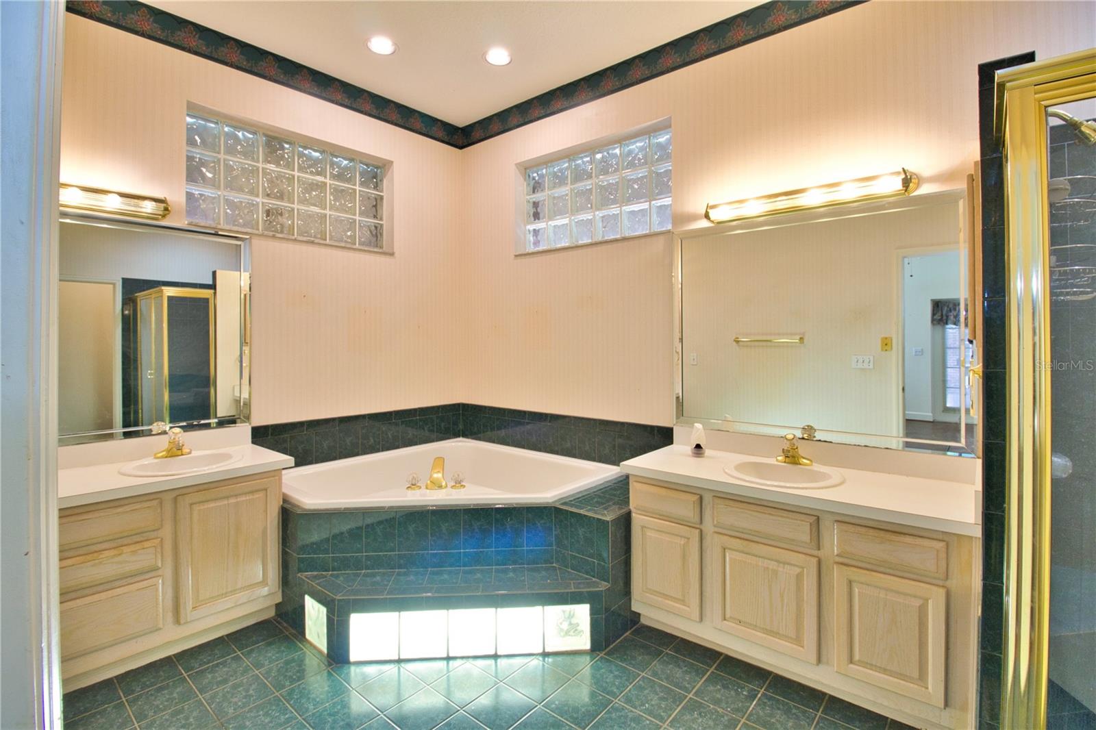 Image 23 of 55 For 5115 Deeson Pointe Court