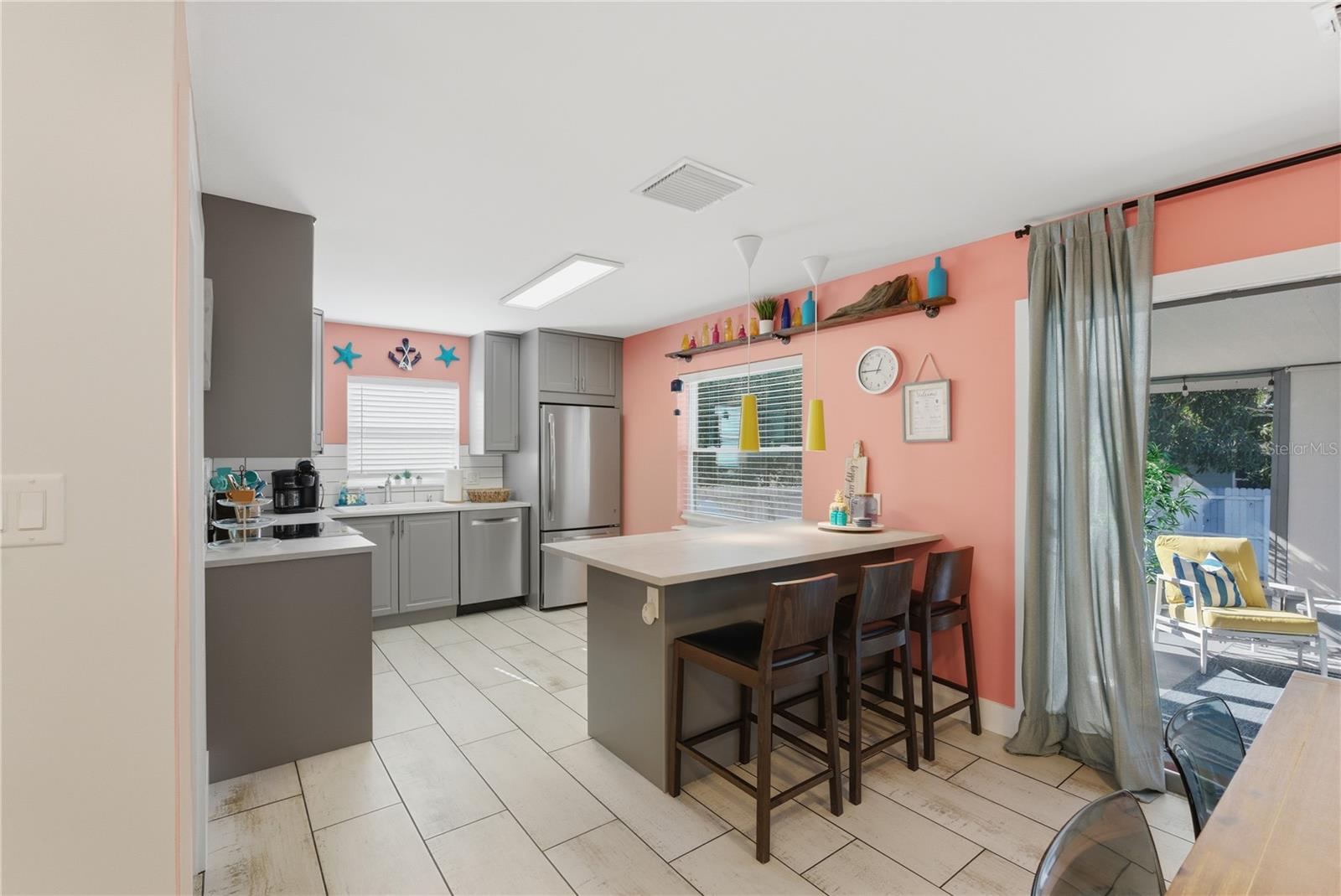 Image 8 of 28 For 8288 137th Lane