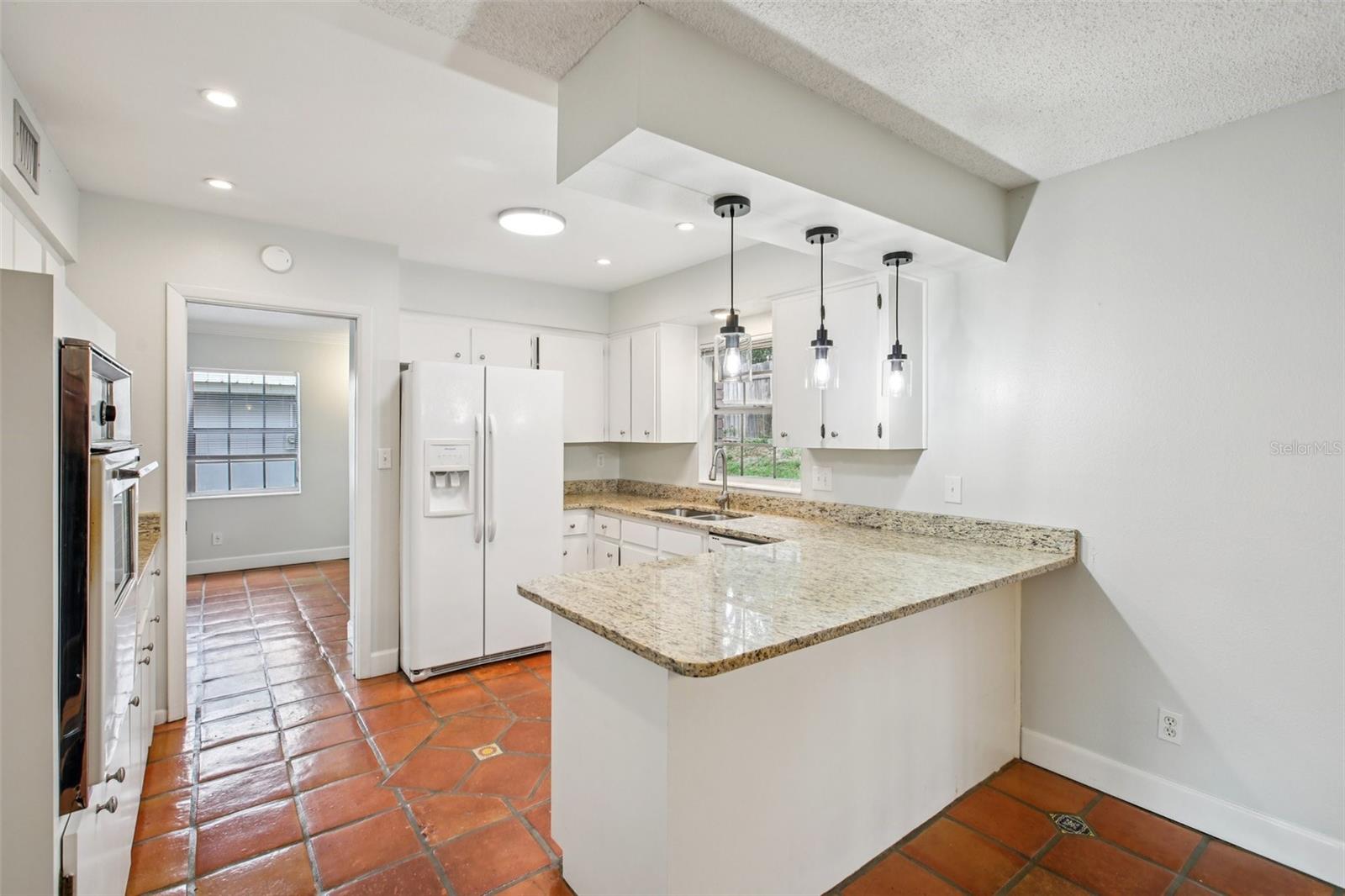 Image 11 of 37 For 1218 Lake Ariana Boulevard