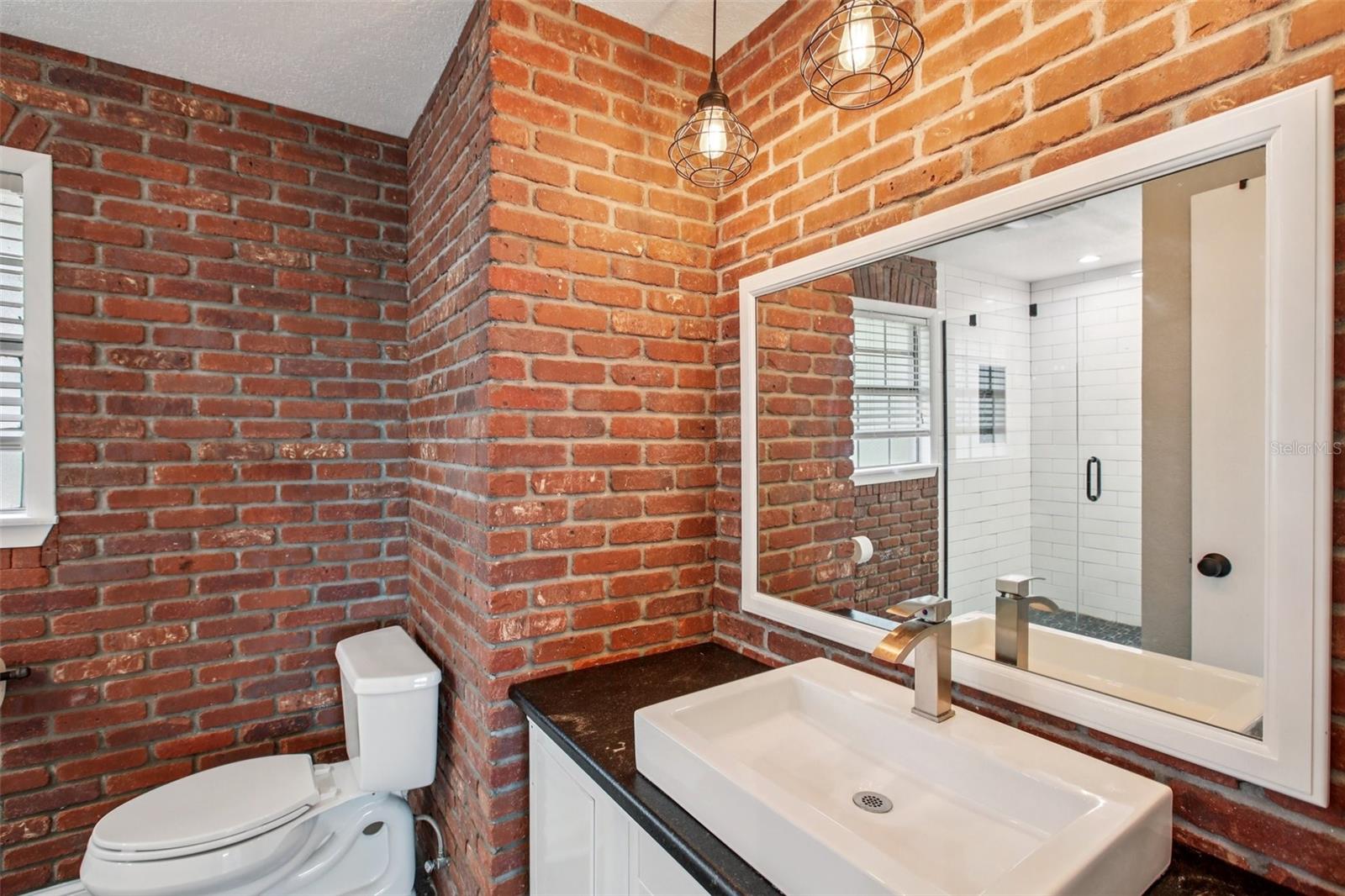 Image 23 of 37 For 1218 Lake Ariana Boulevard