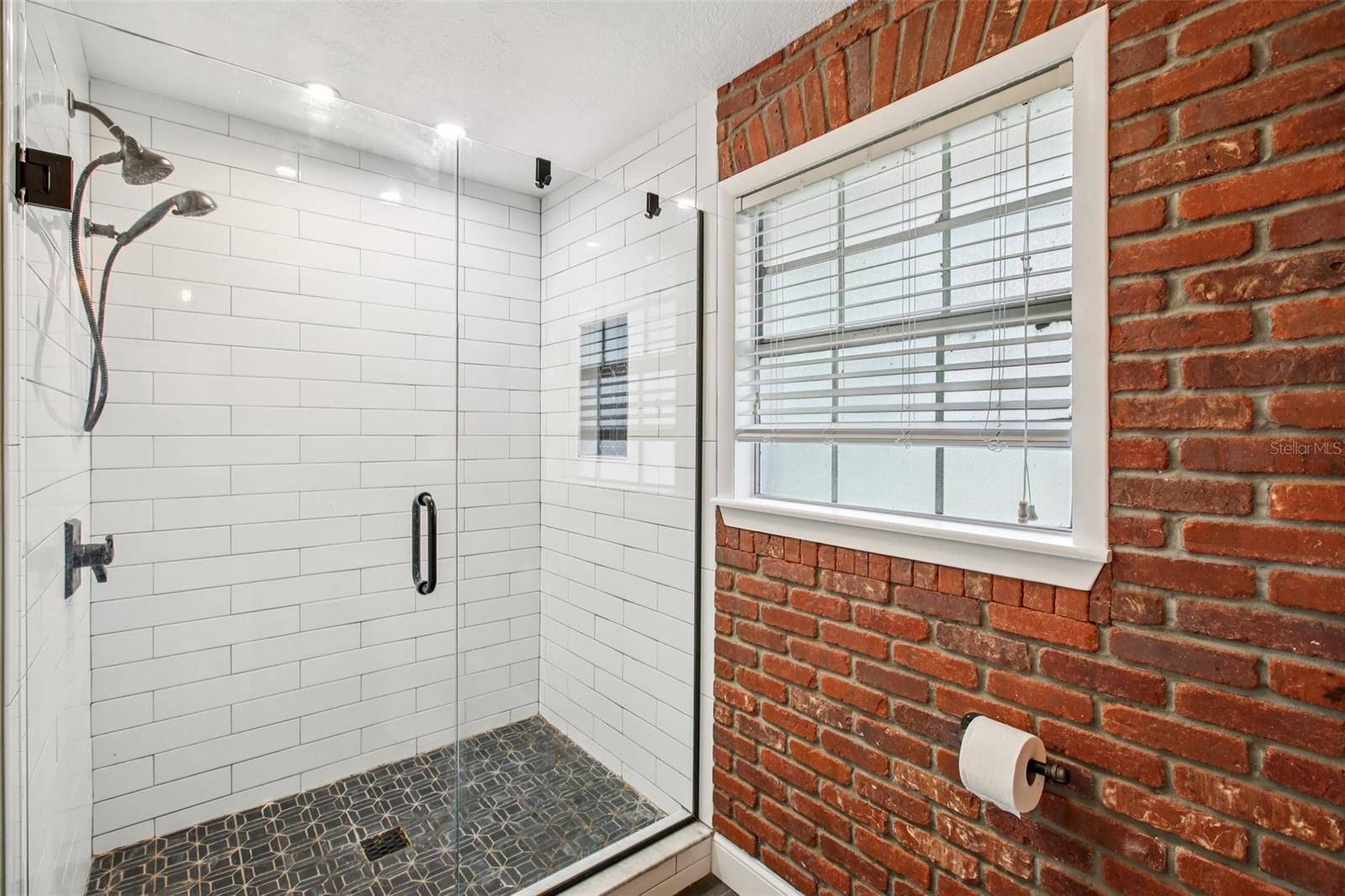 Image 24 of 37 For 1218 Lake Ariana Boulevard