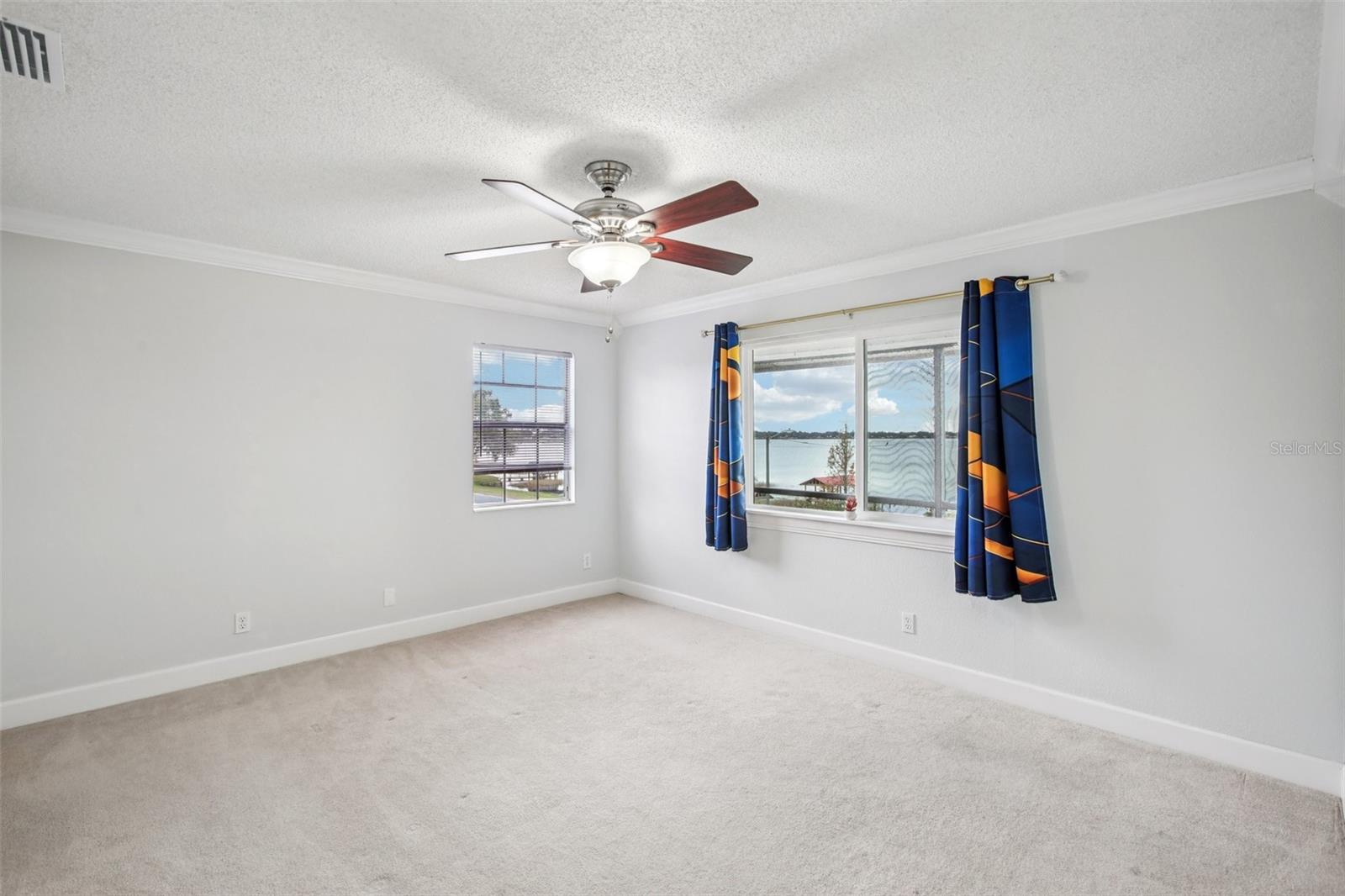 Image 30 of 37 For 1218 Lake Ariana Boulevard