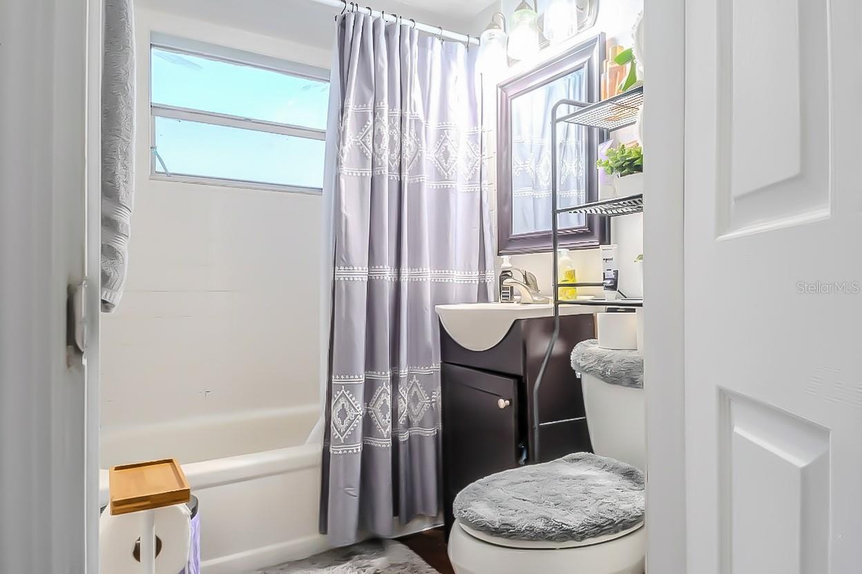 Image 10 of 14 For 7609 Almark Street