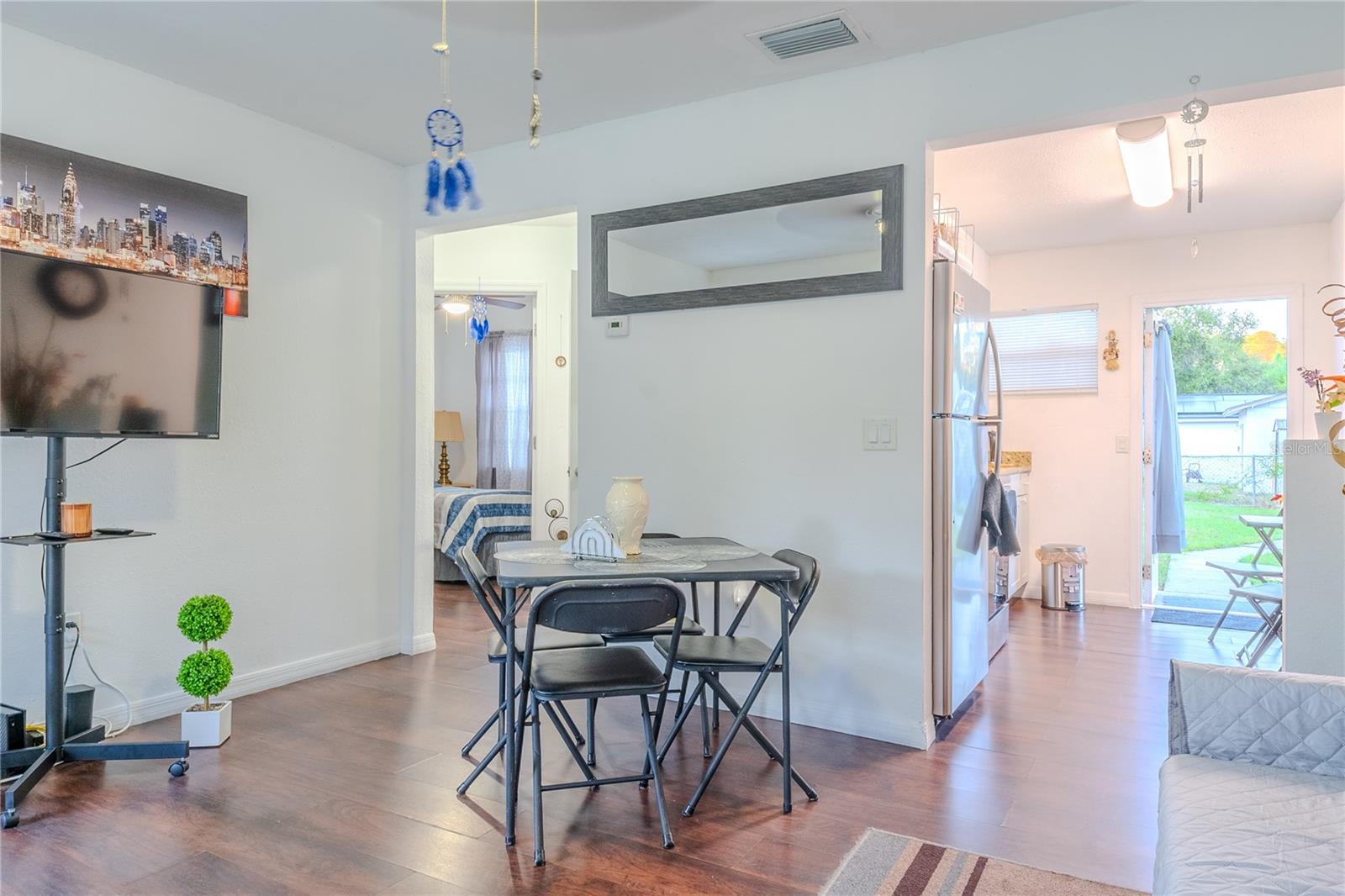 Image 5 of 14 For 7609 Almark Street