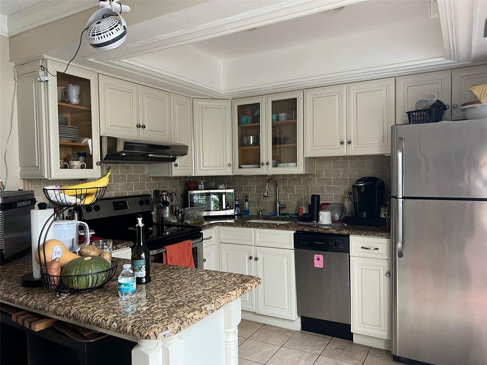 Image 14 of 33 For 2833 Orange Tree Circle N C