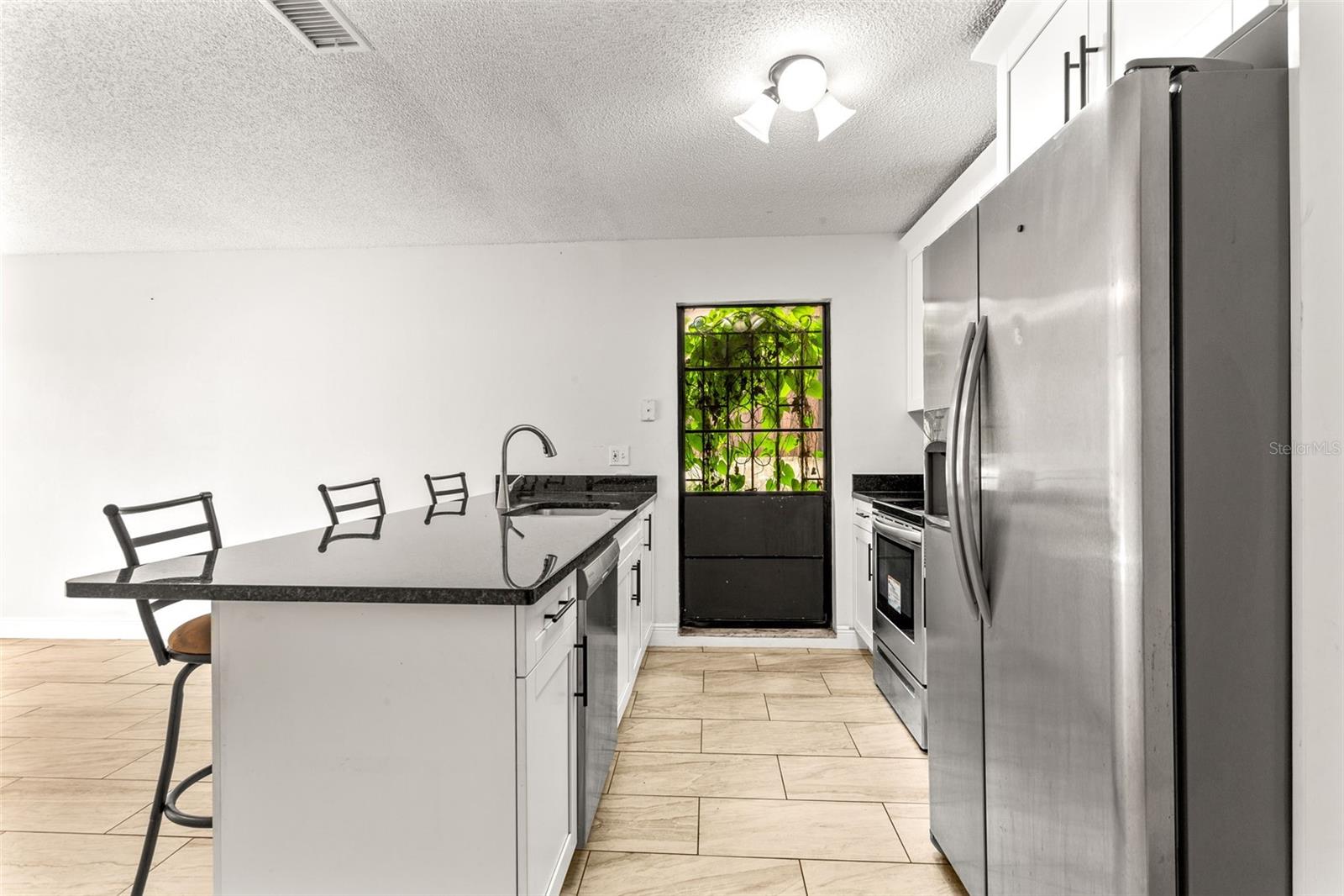 Image 9 of 26 For 1500 Walnut Street