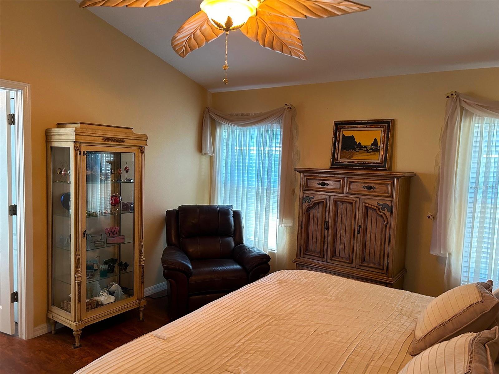 Image 16 of 46 For 11422 Heritage Point Drive