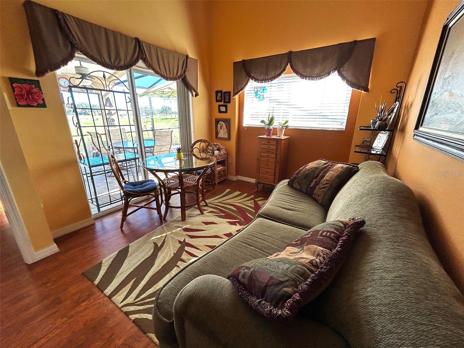 Image 17 of 46 For 11422 Heritage Point Drive