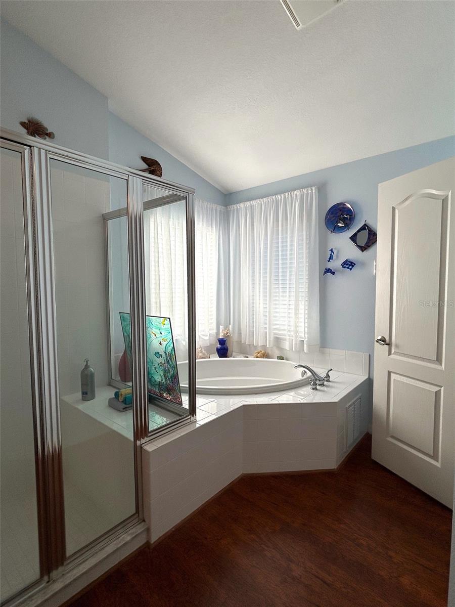 Image 19 of 46 For 11422 Heritage Point Drive