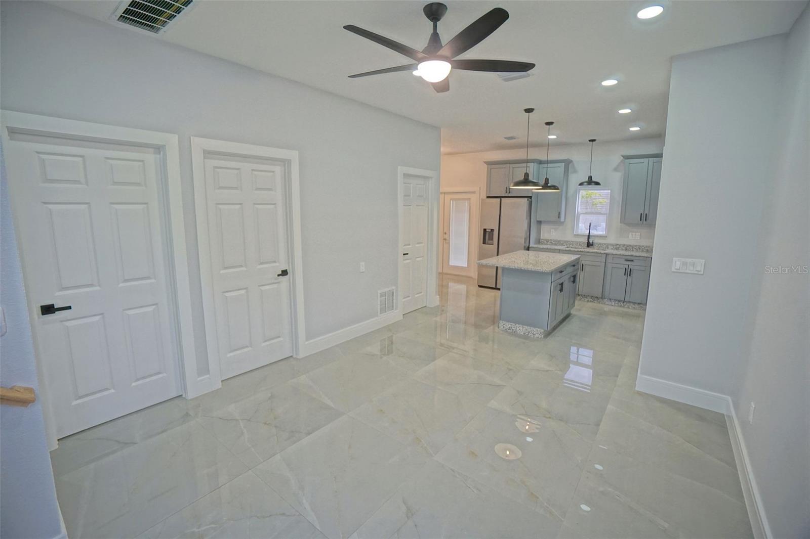 Image 10 of 39 For 726 12th Street