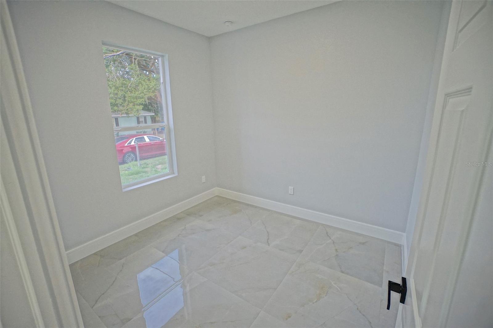 Image 20 of 39 For 726 12th Street