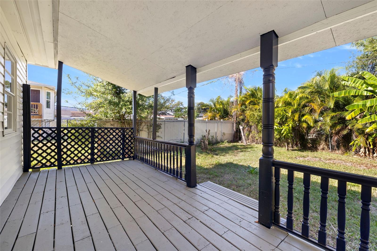 Image 20 of 26 For 2220 Davis Street