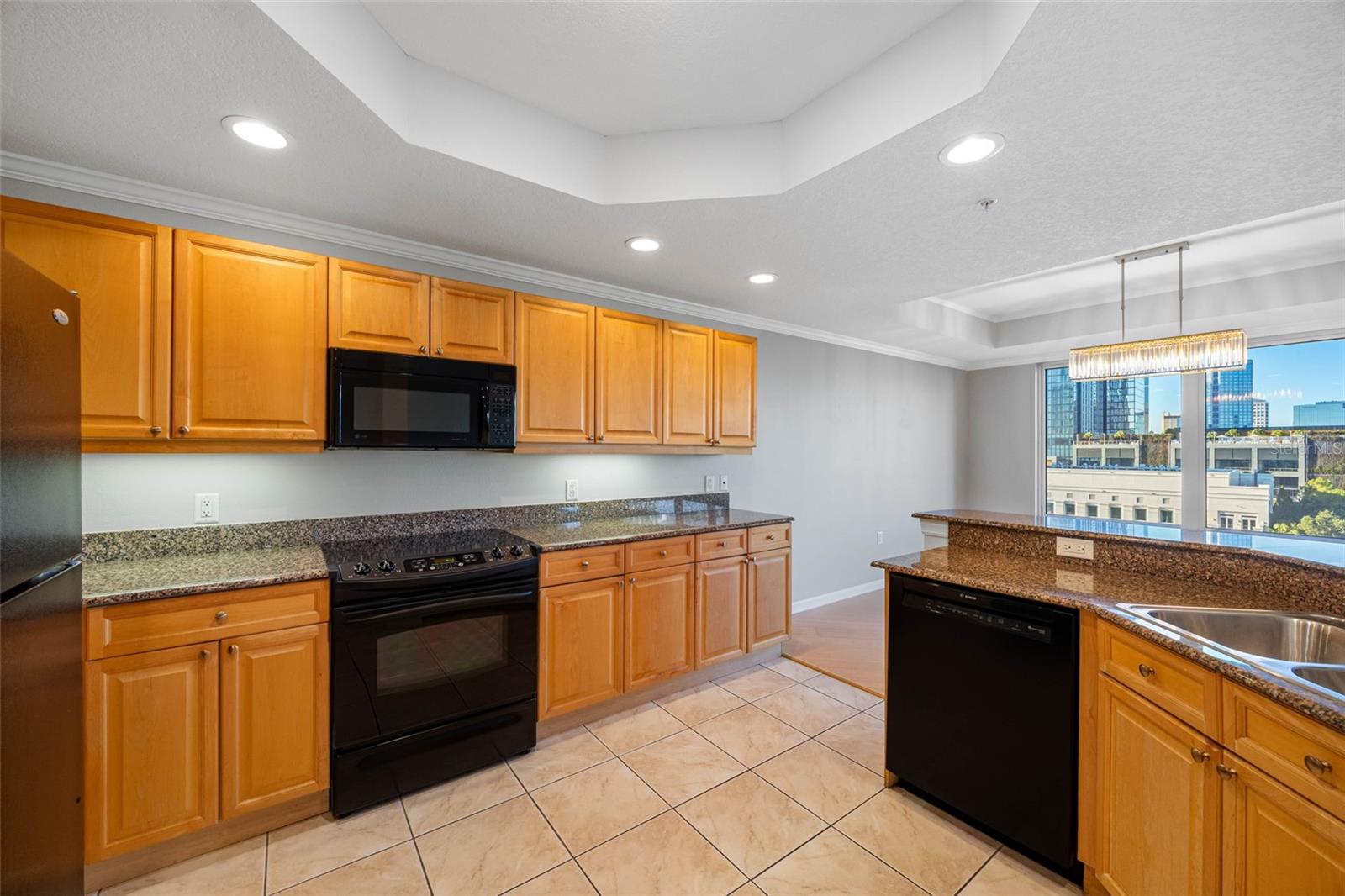 Image 19 of 38 For 371 Channelside Walk Way 603