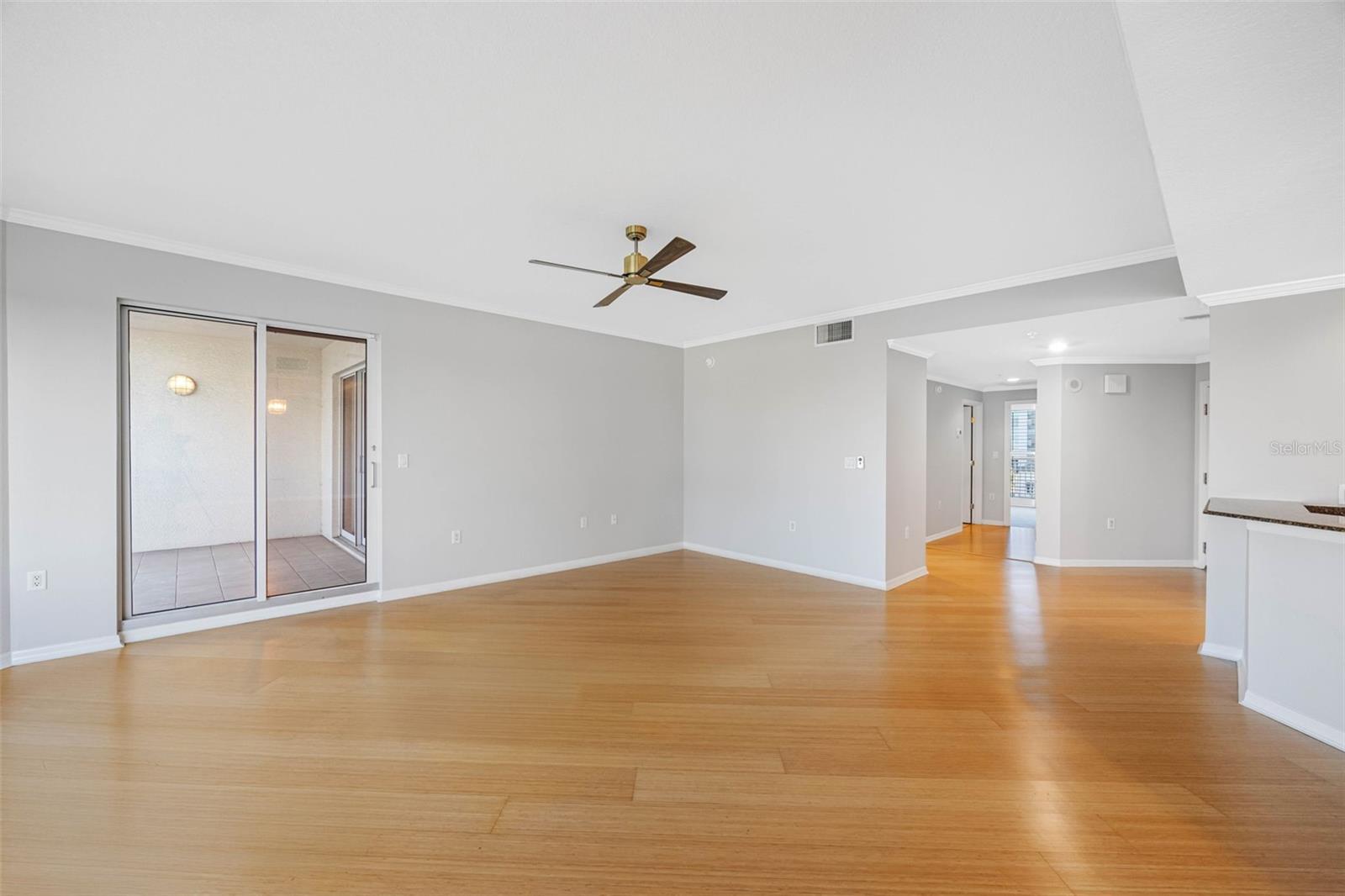 Image 4 of 38 For 371 Channelside Walk Way 603