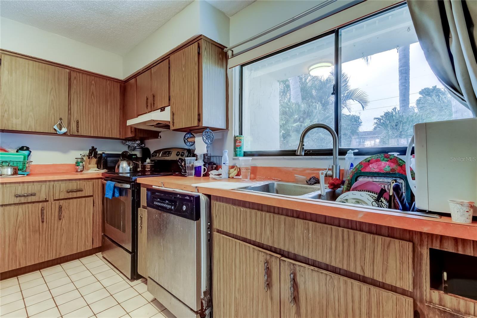 Image 11 of 41 For 4548 Somerset Place