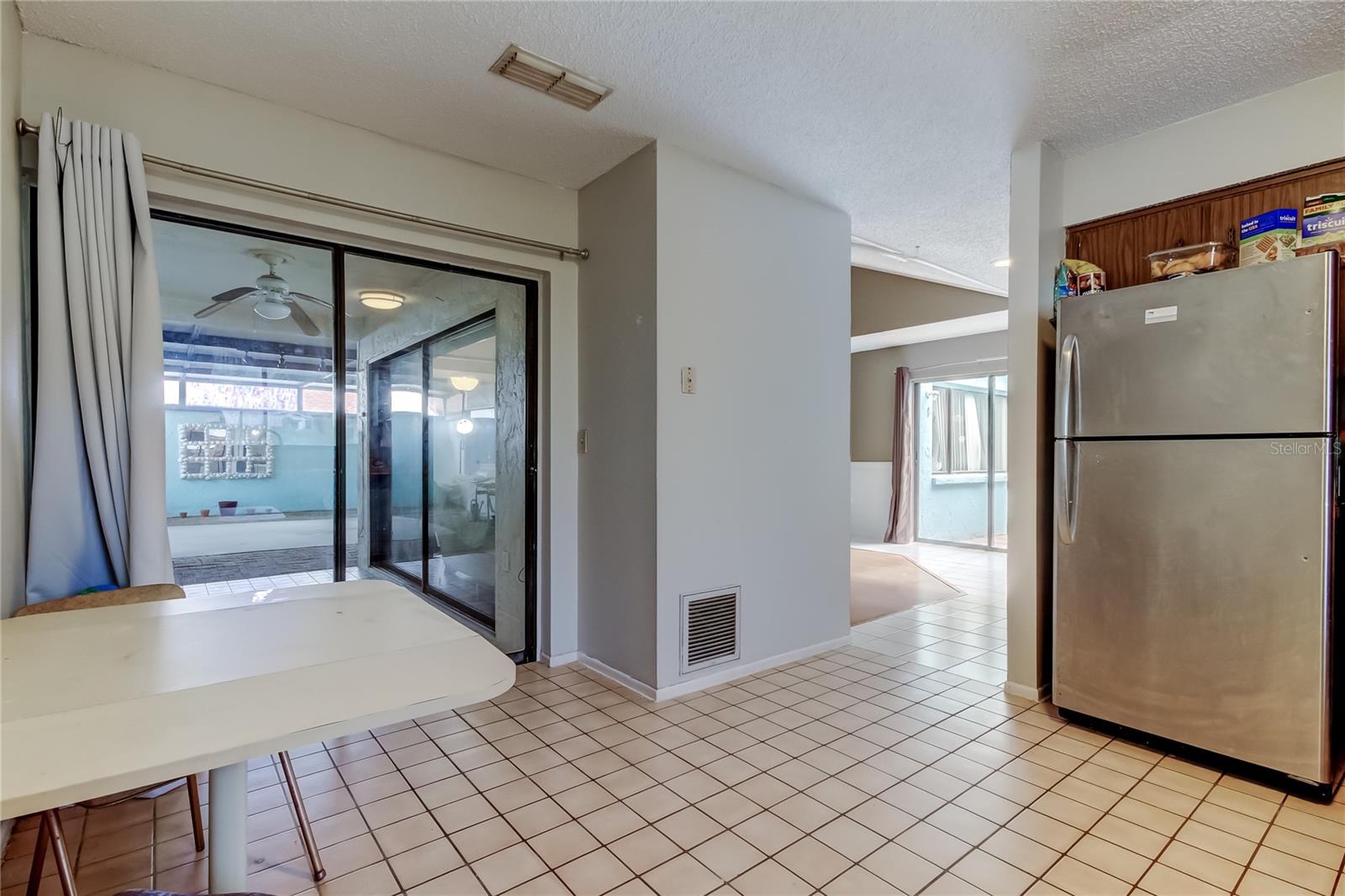 Image 16 of 41 For 4548 Somerset Place