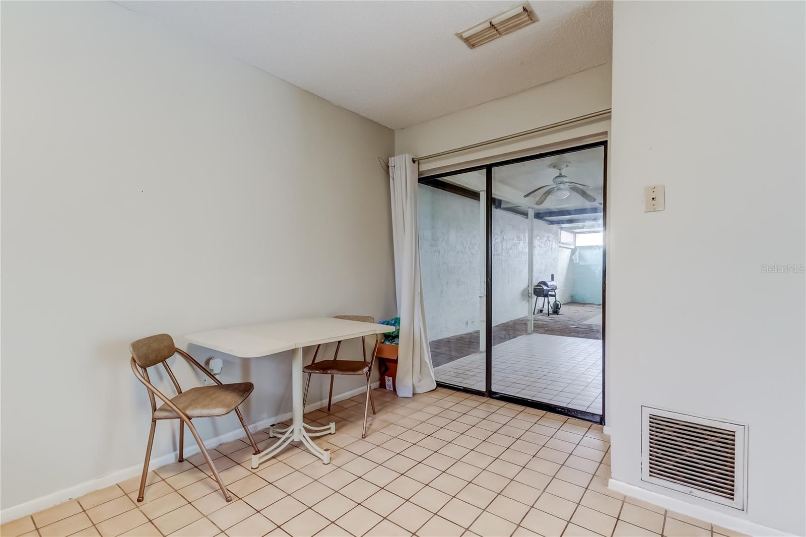 Image 17 of 41 For 4548 Somerset Place